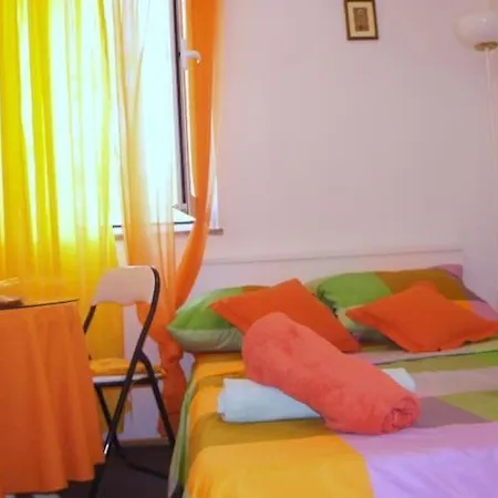 Iva New With Private Bathroom Casa de hóspedes *