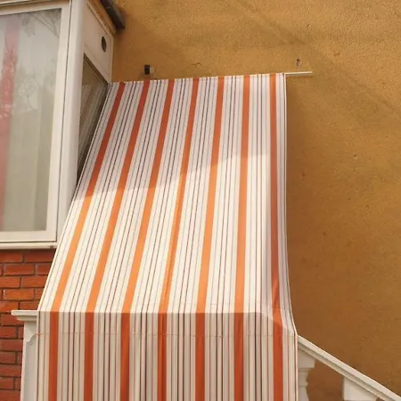 Iva New With Private Bathroom 招待所 4*